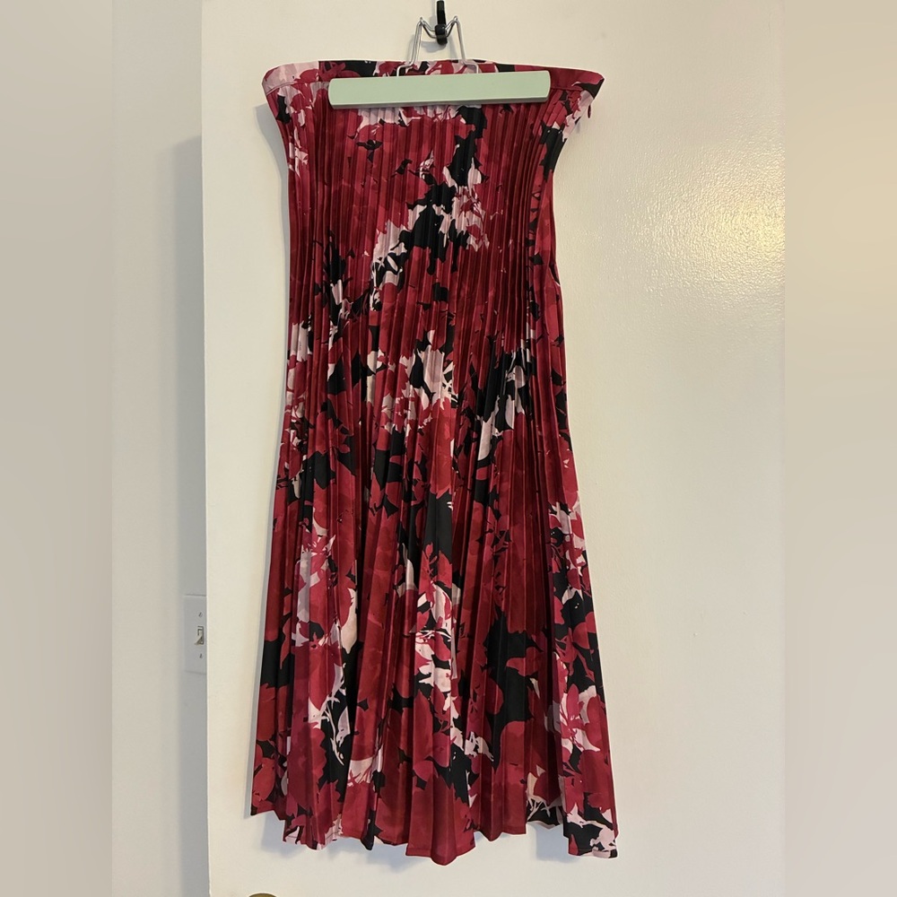 Banana Republic Factory Red Floral Midi Skirt